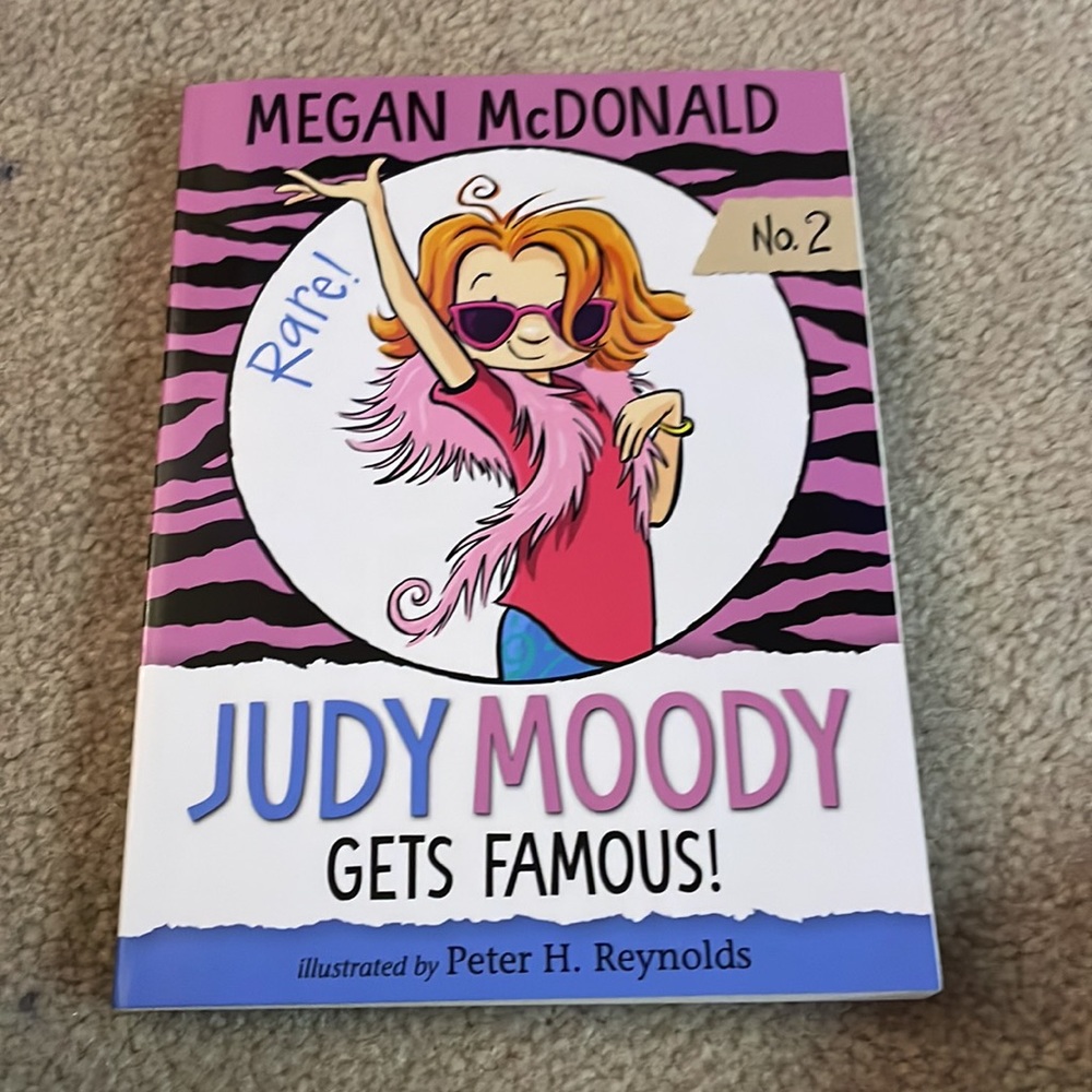 Books - Picture 8 of 10